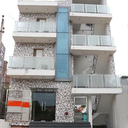 Hotel S.R. Residency Zirakpur Zewnętrze zdjęcie