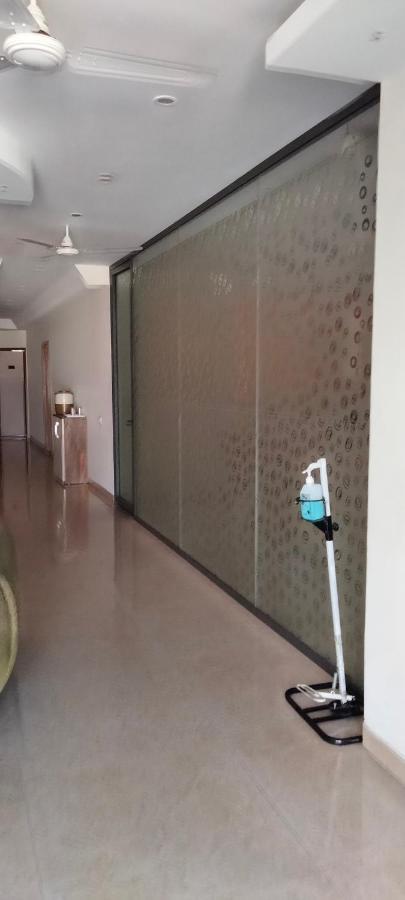 Hotel S.R. Residency Zirakpur Zewnętrze zdjęcie