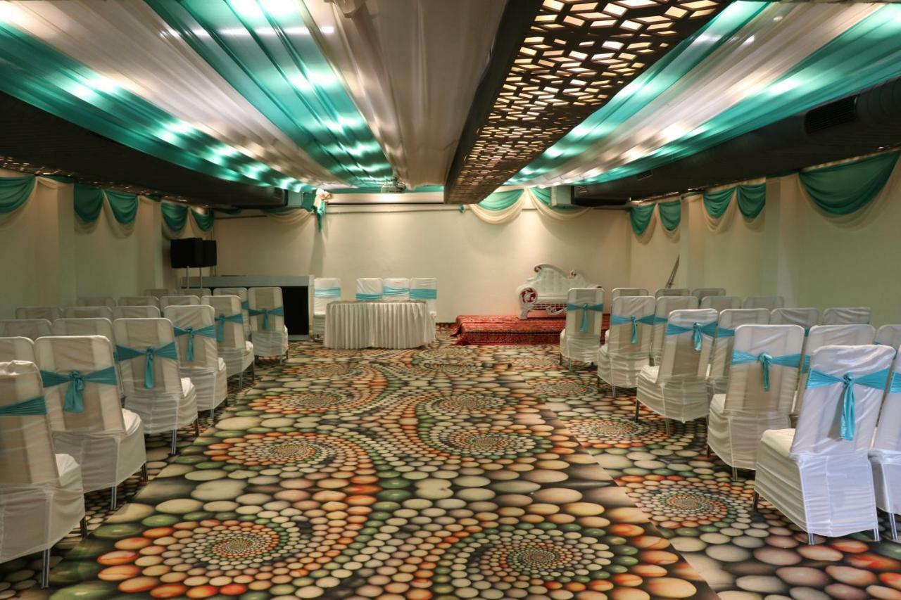 Hotel S.R. Residency Zirakpur Zewnętrze zdjęcie