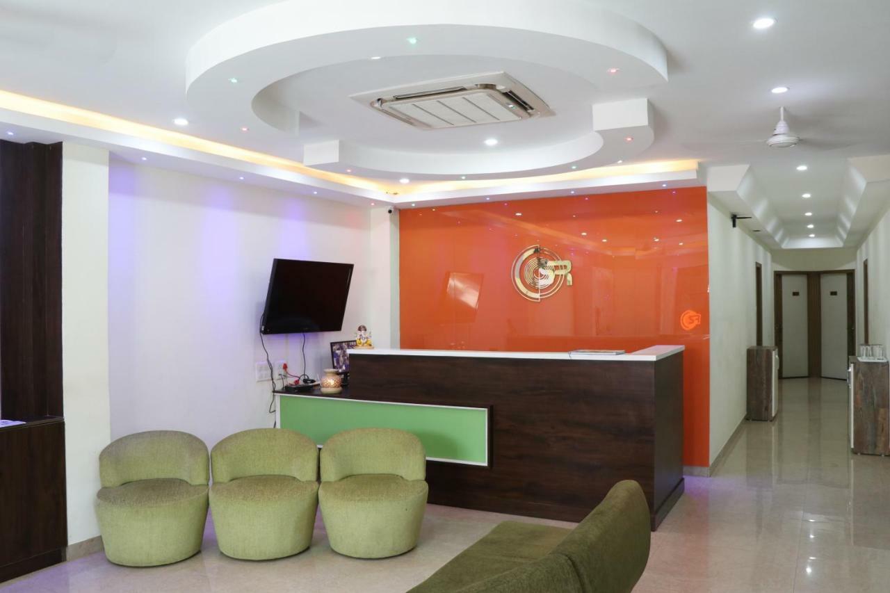 Hotel S.R. Residency Zirakpur Zewnętrze zdjęcie