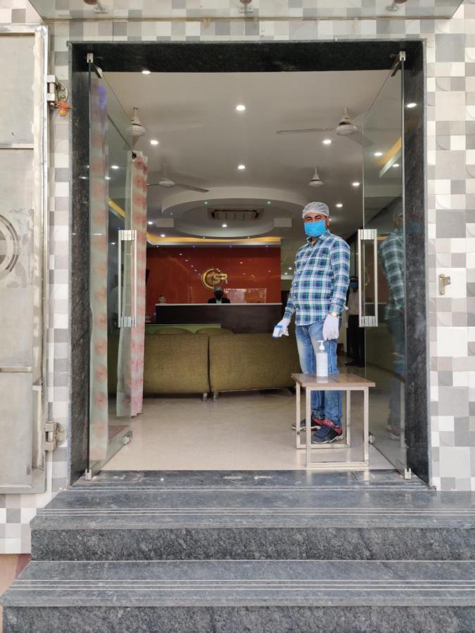 Hotel S.R. Residency Zirakpur Zewnętrze zdjęcie